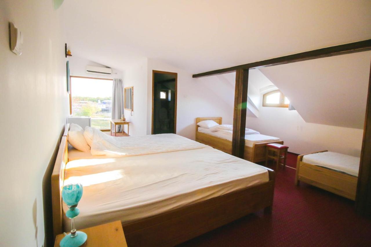 Zen Eco Villa Sfântu Gheorghe Extérieur photo